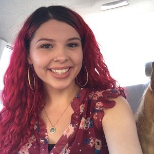 Meet your Posher, Taylar